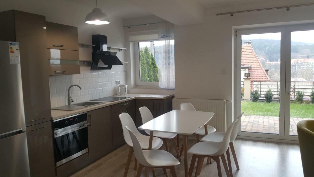 Apartament Z Widokiem-Blizej Zdroju Polanica-Zdrój Esterno foto