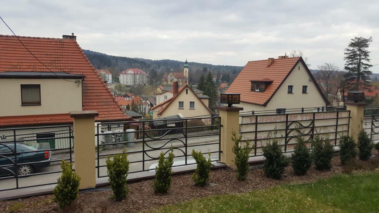 Apartament Z Widokiem-Blizej Zdroju Polanica-Zdrój Esterno foto