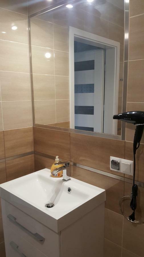 Apartament Z Widokiem-Blizej Zdroju Polanica-Zdrój Esterno foto