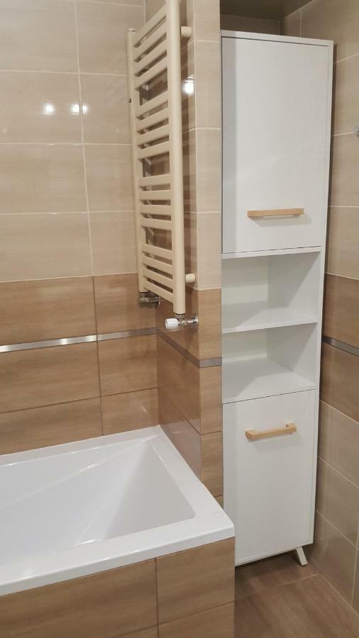 Apartament Z Widokiem-Blizej Zdroju Polanica-Zdrój Esterno foto